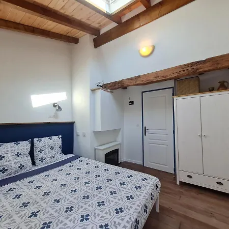 Triplex Avec Vue Sur Place Du Centre Historique. Apartment